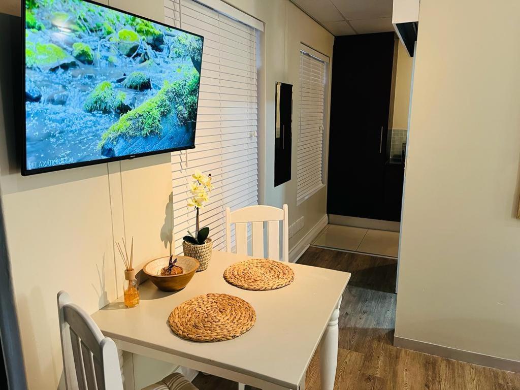 Eden On The Bay Studio 67B Bloubergstrand Buitenkant foto